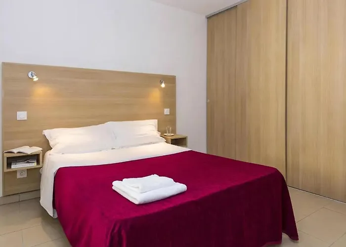 T2 Vue Sur Le Port De Solenzara Kamiesch