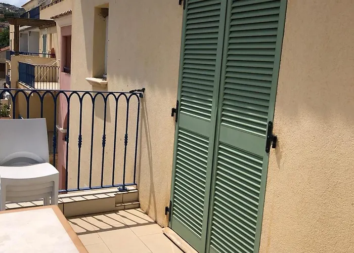 T2 Vue Sur Le Port De Solenzara